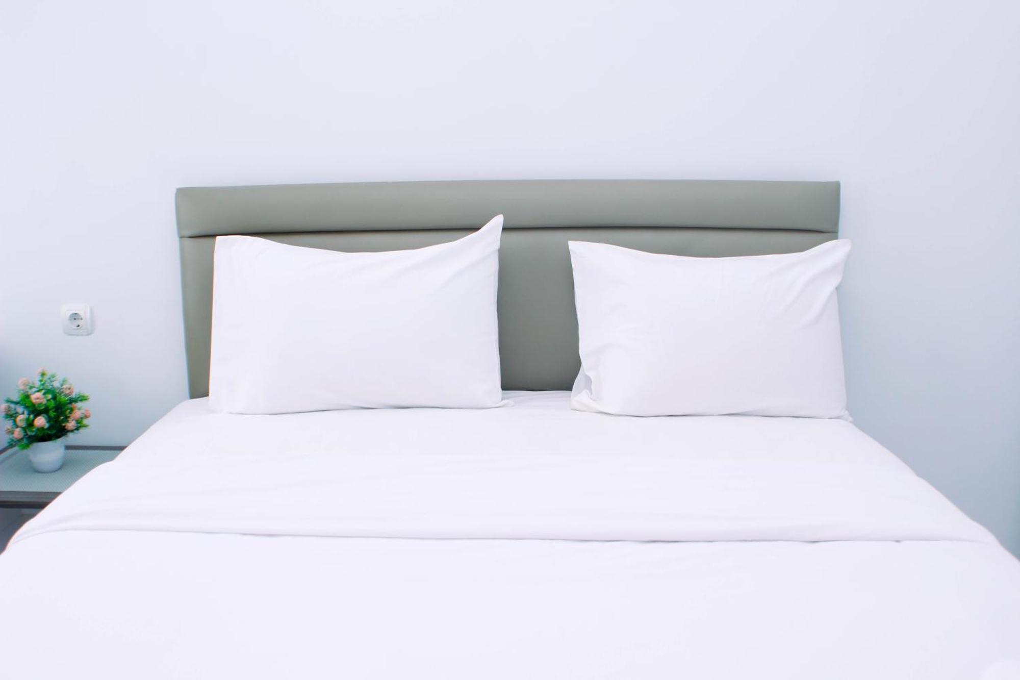 Simply And Well Design At Patraland Urbano By Travelio Apartemen Bekasi