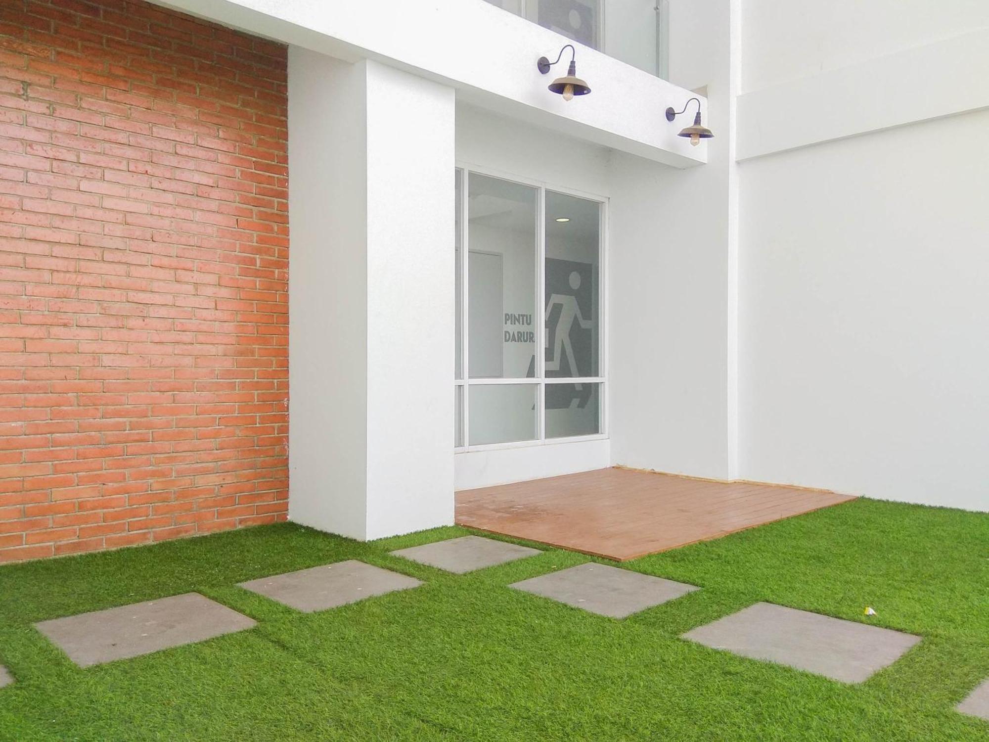 Apartemen Simply And Well Design At Patraland Urbano By Travelio Bekasi